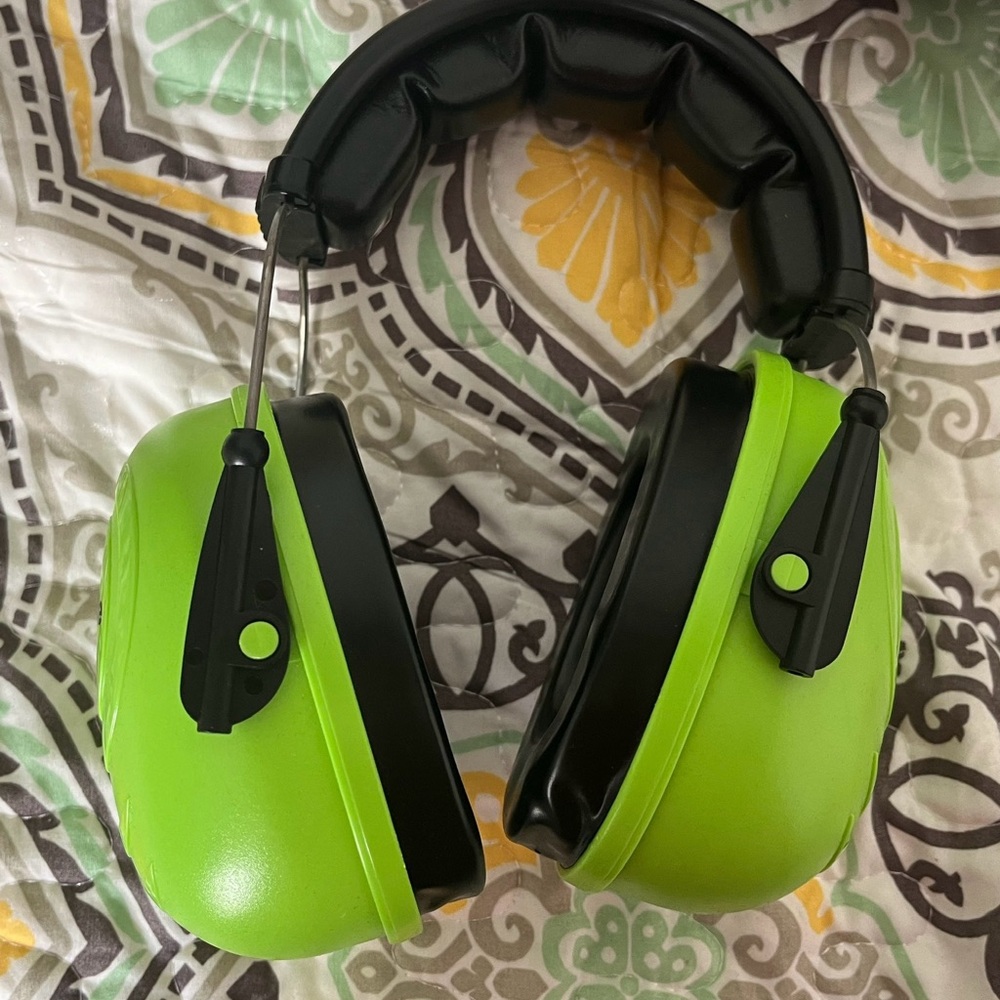 Children's Noise-Isolating  Anti-Noise Sleeping Drum Protective Headphones
